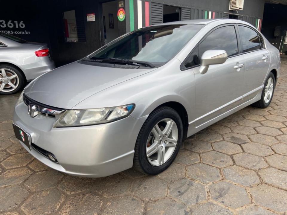 Civic / Sedan Lxs 1.8/1.8 Flex 16v Aut. 4p